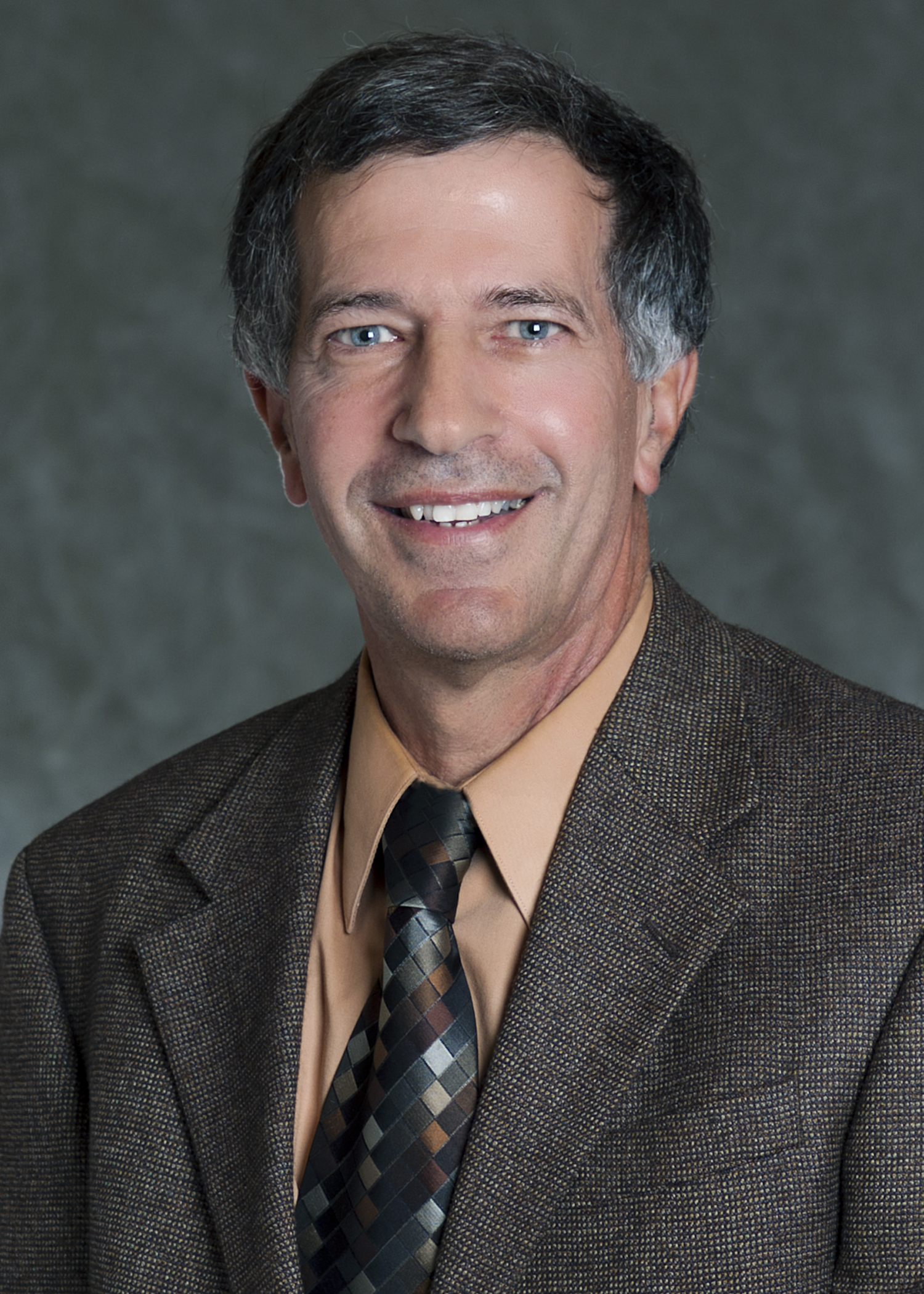 Dr. Howard Goldberg is a gastroenterologist in Bethesda